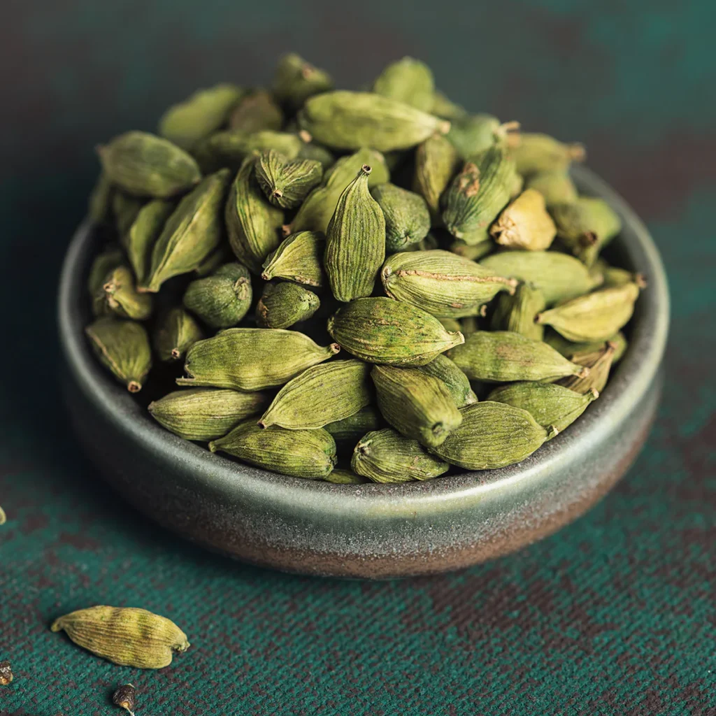 greencardamom 1200x1200 crop center